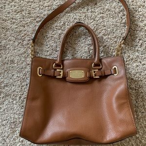 Micheal Kors Medium purse